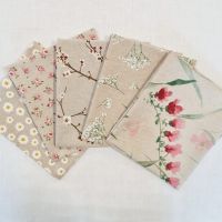 Stoffpaket "Blumen Natur" Quilten Patchwork Geschenkverpackung 5 Stücke a 50cm x 70cm Stoffpaket "Blumen Natur" Quilten Patchwork Geschenkverpackung 5 Stücke a 50cm x 70cm