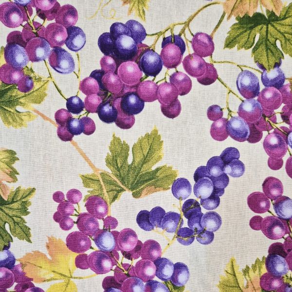 Stoff Baumwolle "Muscat" Weintrauben ecru lila violett grün 0,5