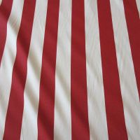 Stoff Baumwollstoff Blockstreifen Kanadastreifen rot weiß 5cm 0,5 Stoff Baumwollstoff Blockstreifen Kanadastreifen rot weiß 5cm 0,5