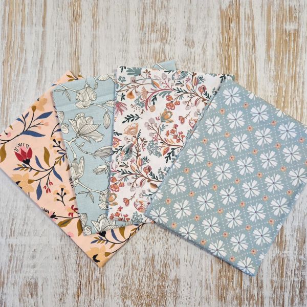 Stoffpaket "Pastell" Patchwork Täschchen Geschenkverpackung 4 Stücke a 50cm x 70cm
